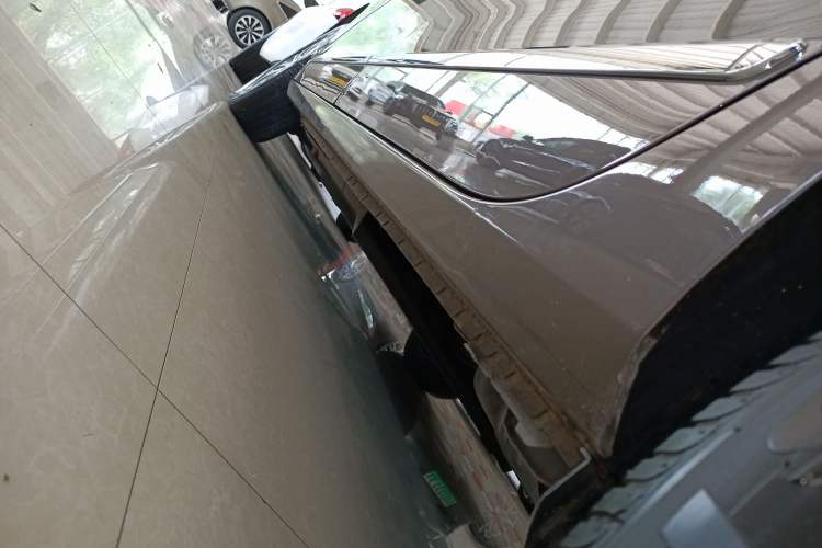 Used Buick GL8 2022 Land Executive Class 652T Prestige Model
