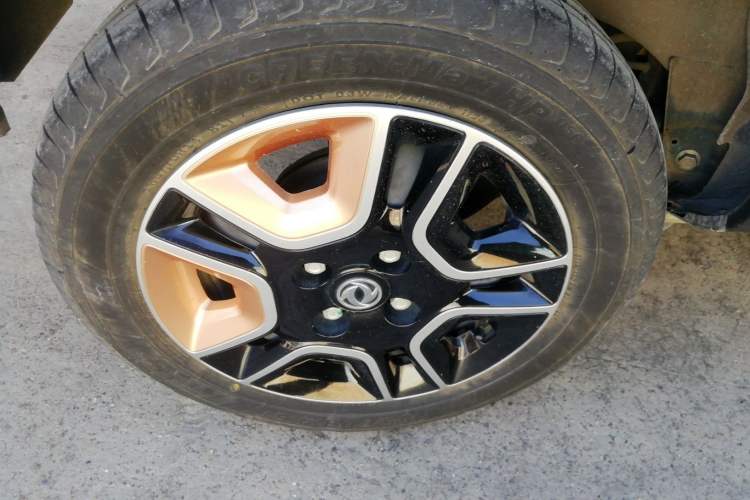 Used Dongfeng NAMMI BOX 2022 Champion Edition Light Wind Version 201KM Standard Model
