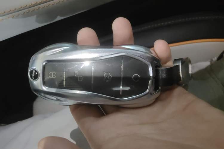 Used BYD Song PLUS New Energy 2024 HONOR Edition DM-i 110km Flagship Model
