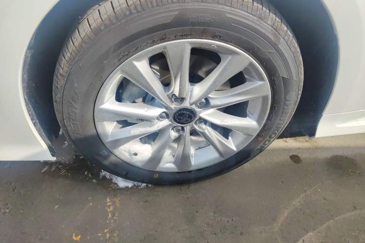 Used Toyota Corolla 2024 1.8L Smart Electric Hybrid Dual-Engine Elite Edition
