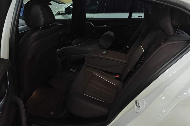 Used BMW 5 Series 2022 Restyled 530Li Leading Edition M Sport Package
