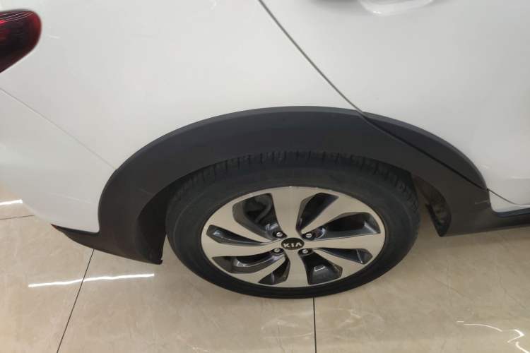 Used Kia KX Cross 2017 1.4L AT GLS
