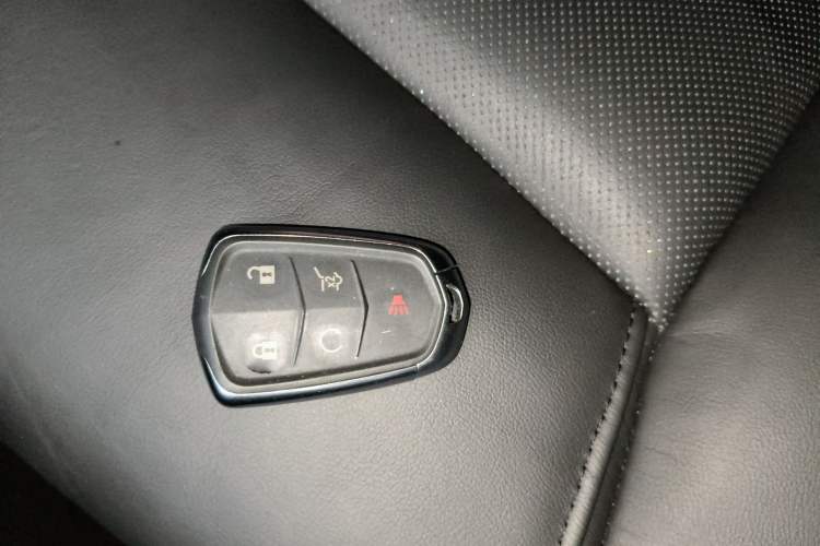 Used Cadillac XT5 2018 25T Luxury Model