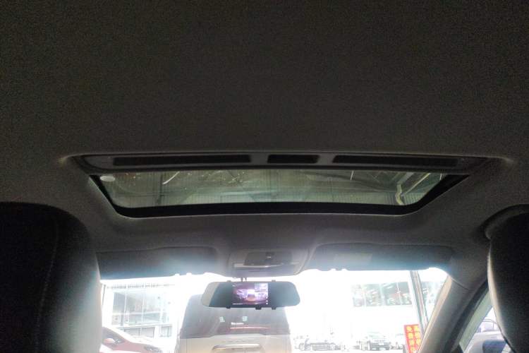 Used Roewe i6 2018 20T Automatic Flagship Edition
