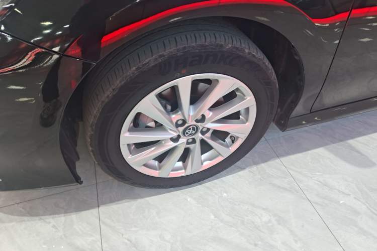 Used Toyota Camry 2021 2.0G Luxury Edition
