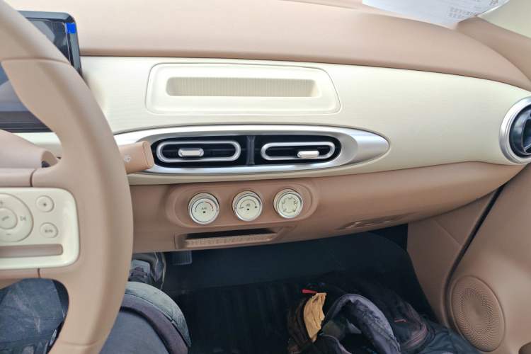 Used Wuling Hongguang MINIEV 2025 Four-Door Version Advanced Edition
