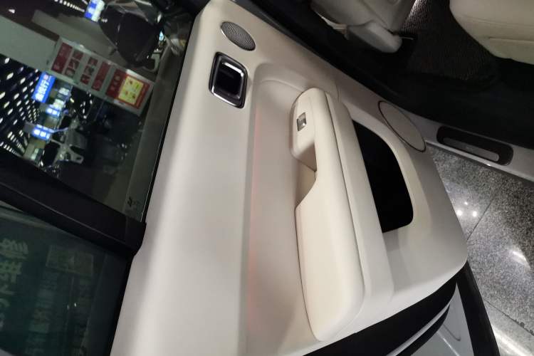 Used Li Auto L6 2024 PRO Model
