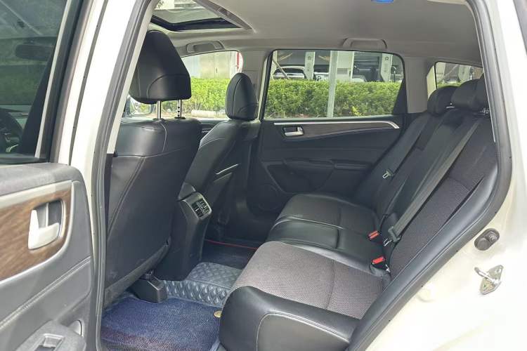 Used Honda Jade 2016 1.8L Automatic Comfort Elite Version 5 Seats
