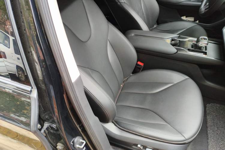 Used Hongqi E-QM5 2023 Revised Version Basic Travel Edition