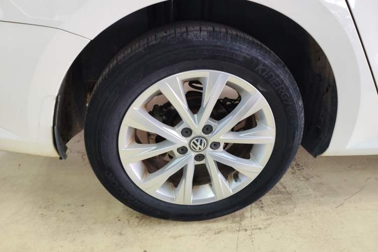 Used Volkswagen Lavida 2017 1.6L Automatic Comfort Edition