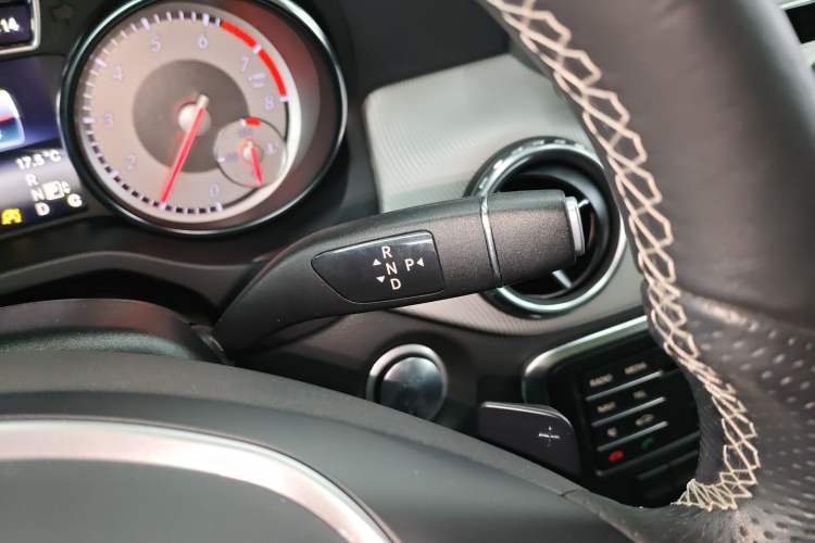 Used Mercedes-Benz GLA 2016 GLA 200 Fashion Model