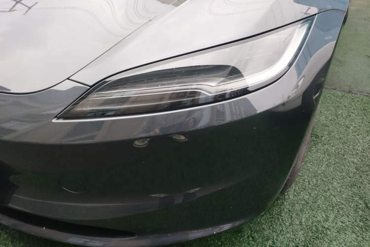 Used Tesla Model 3 2023 Rear-Wheel-Drive Version
