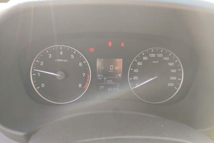 Used Hyundai ix25 2015 1.6L Automatic Two-Wheel Drive Smart GLS Trim
