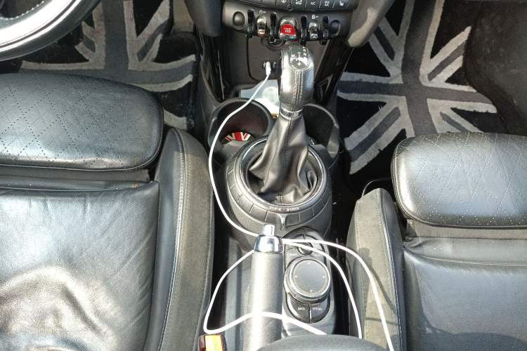 Used  MINI 2015 2.0T COOPER S Five-Door Edition