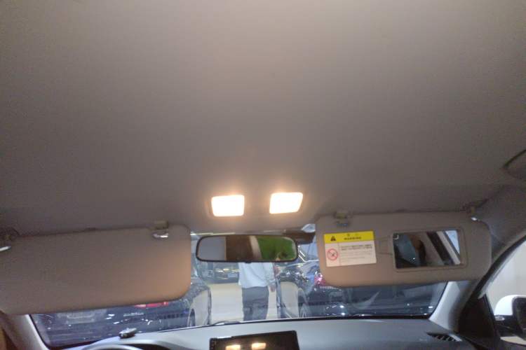 Used Hyundai Celesta 2018 1.6L Automatic GL Enjoyment Edition China VI compliant
