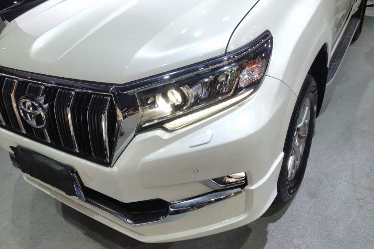 Used Toyota Prado 2018 3.5L Automatic TX-L with Rear-Mounted Spare Tire
