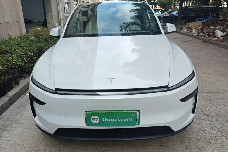 Used Tesla Model Y 2025 Rear-Wheel-Drive Version
