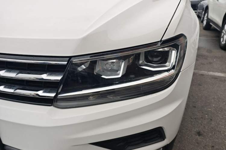 Used Volkswagen Tiguan L 2017 330TSI Automatic Two-Wheel Drive Luxury Edition
