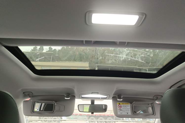 Used Geely Auto Emgrand 2023 4th Generation Champion Edition 1.5L CVT Prestige Model
