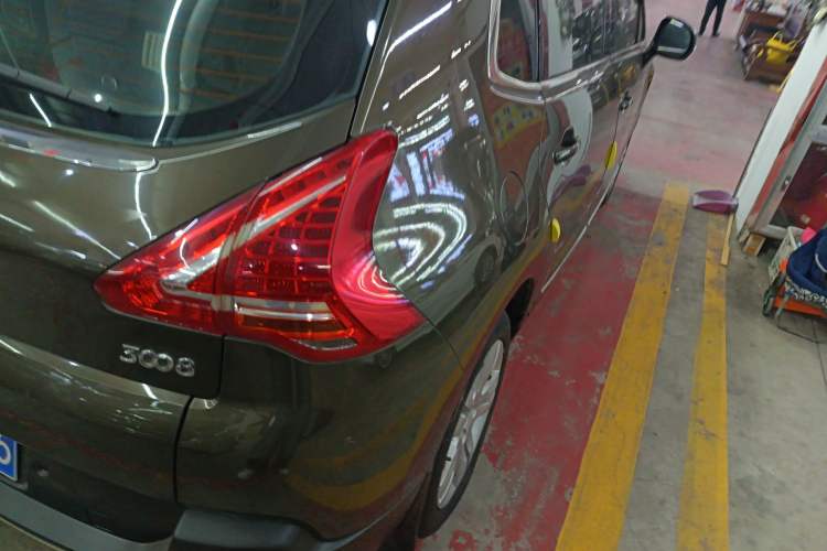 Used Peugeot 3008 2015 2.0L Automatic Trend Edition