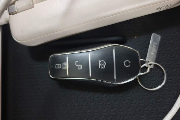 Used BYD Song Pro New Energy 2025 2nd Generation Intelligent Driving Version DM-i 75KM Leading Edition