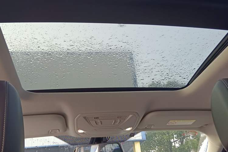 Used Ford Kuga 2019 EcoBoost 180 Two-Wheel-Drive Titanium Plus Model China V Standard