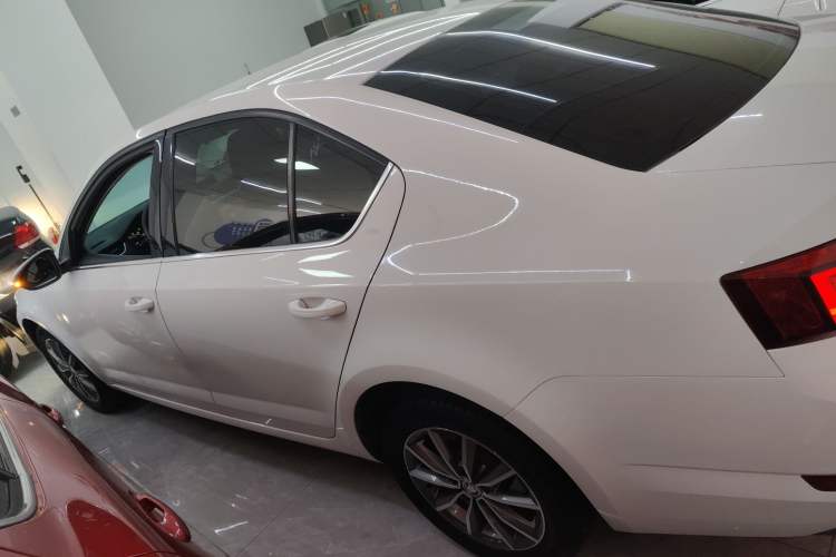 Used Skoda Octavia 2018 TSI230 DSG Comfort Edition
