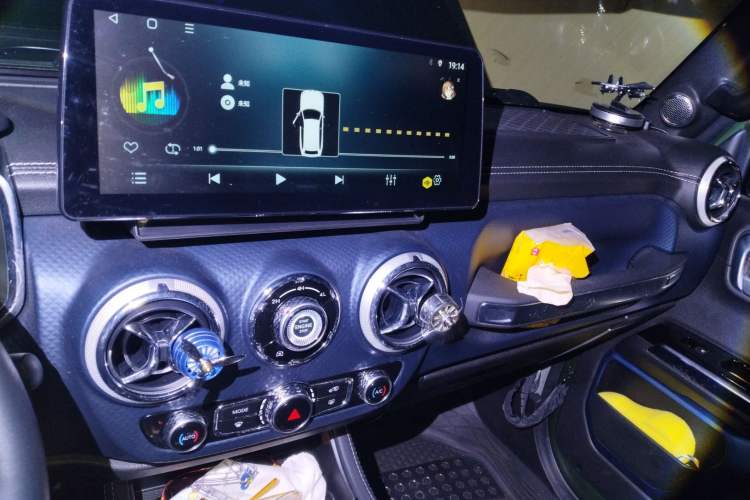 Used  BJ40 2020 2.0T Automatic Four-Wheel Drive Tribute Edition 2020 Xieke Version