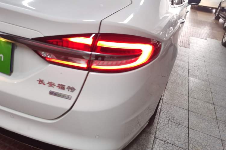 Used Ford Mondeo 2017 EcoBoost 200 Stylish Model
