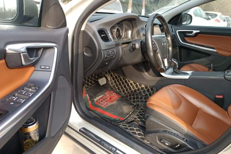 Used Volvo S60 2018 S60L T3 Smart Progress Edition