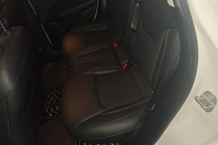 Used  Compass 2017 200T Automatic Enjoyment Version
