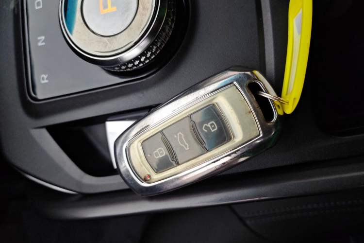 Used Geely Auto Emgrand New Energy 2022 EV Pro Ride-Hailing Version Lithium Iron Phosphate
