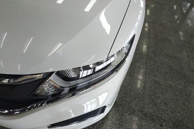 Used Honda Jade 2017 1.8L automatic Comfort version 5 seats