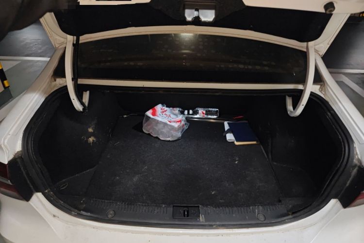 Used Roewe i6 2017 20T Automatic Internet Smart Edition