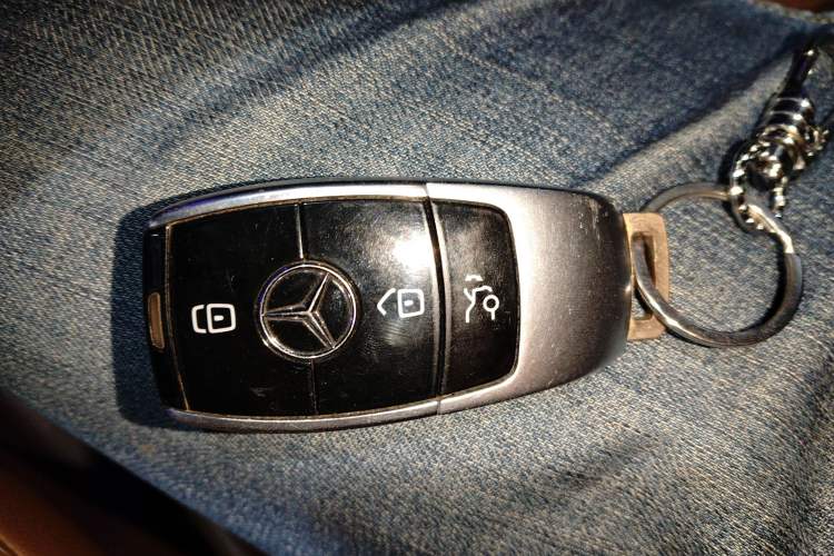 Used Mercedes-Benz E-Class 2016 E 200 L
