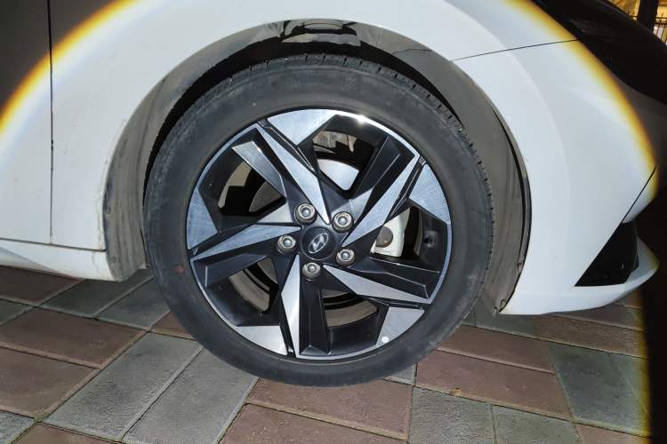 Used Hyundai Elantra 2021 1.5L CVT LUX Prestige Edition