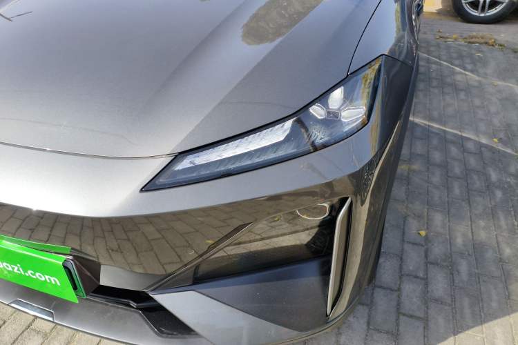 Used  S07 2024 215Max Range-Extended Version
