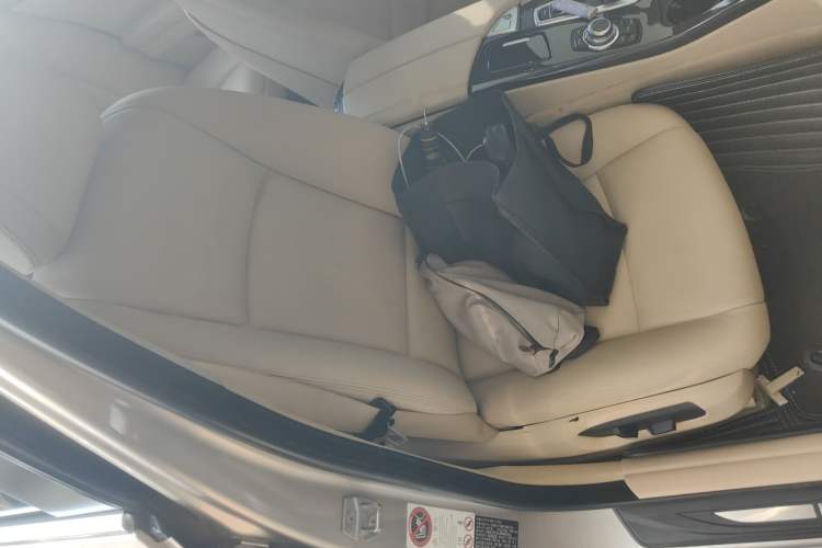 Used BMW 5 Series 2014 520Li Elegant Model