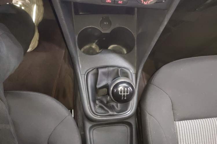 Used Volkswagen Polo 2016 1.4L Manual Fashion Model
