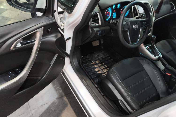 Used Buick GT 2014 XT 1.6L Automatic Fashion Edition