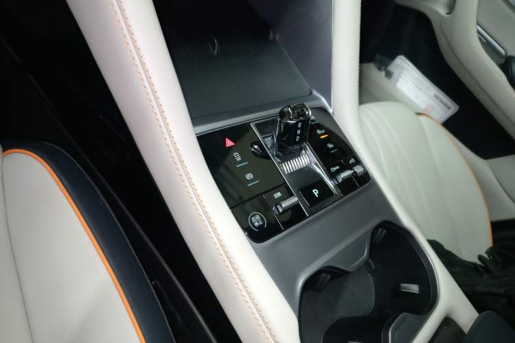 Used BYD Song PLUS New Energy 2023 Champion Edition EV 520KM Prestige Model
