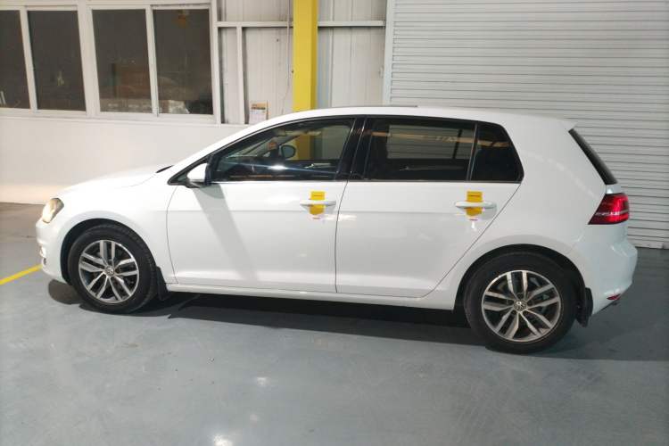 Used Volkswagen Golf 2016 230TSI Automatic Luxury Version