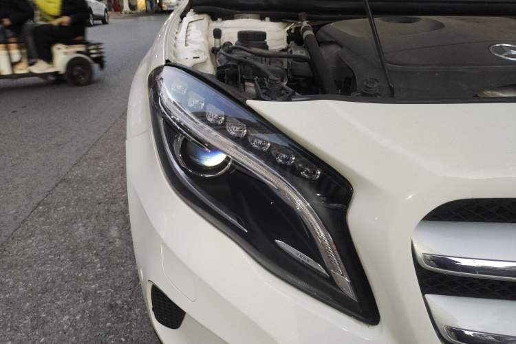 Used Mercedes-Benz GLA 2015 GLA 200 Fashion Model
