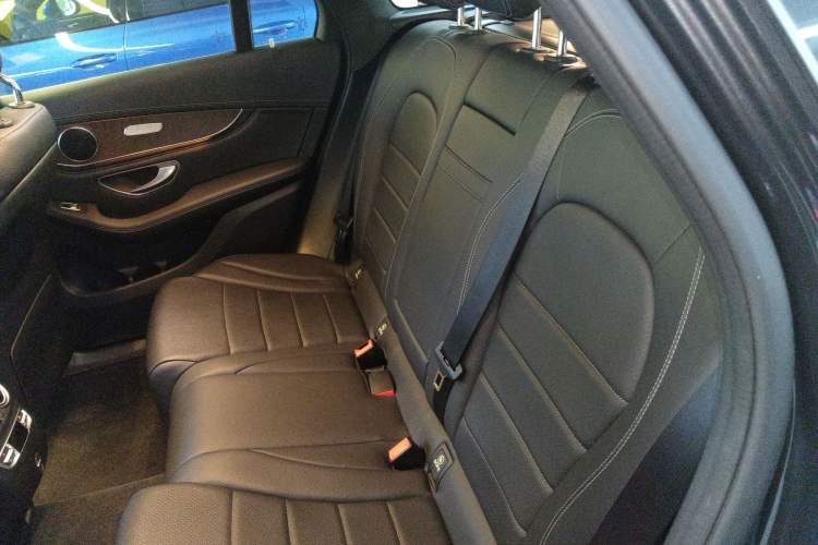 Used Mercedes-Benz GLC 2020 Facelift GLC 300 L 4MATIC Dynamic Edition
