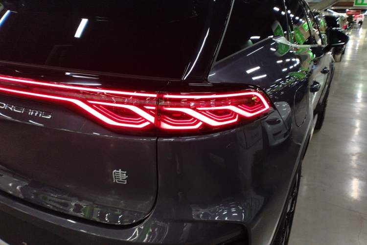 Used BYD Tang New Energy 2024 DM-i Glory Edition 112KM Prestige Model