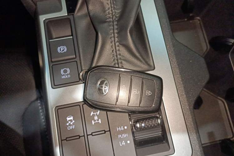 Used Toyota Prado 2024 2.4T All-Terrain TX Version 5 Seats
