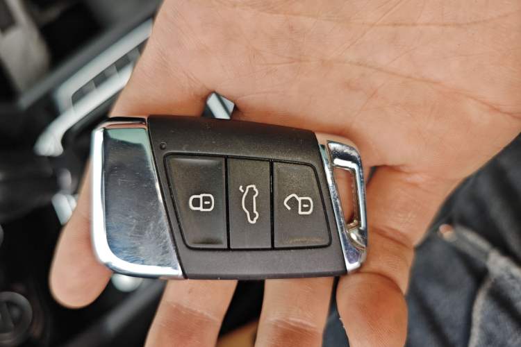 Used Volkswagen Magotan 2018 Facelift 330TSI DSG Luxury Model