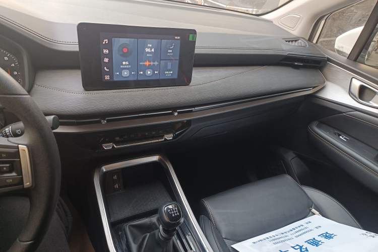 Used Wuling Jiachen 2022 1.5L Manual Comfort Edition