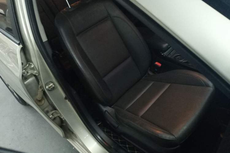 Used Hyundai Mistra 2014 1.8L Automatic Smart GLS
