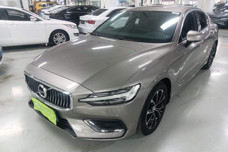Used Volvo S60 2020 T4 Zhiyi Luxury Edition